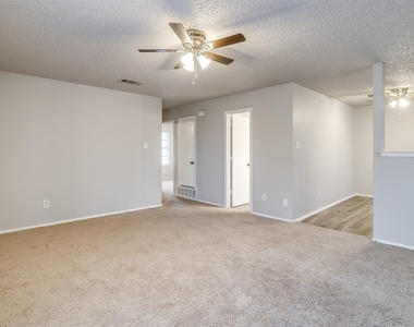 2521 Indigo Lane - Photo Thumbnail 4