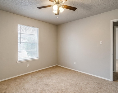 2521 Indigo Lane - Photo Thumbnail 20