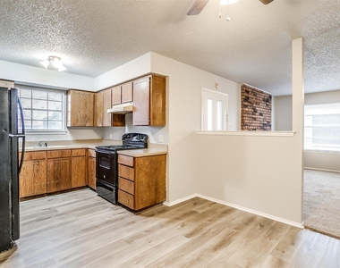 2521 Indigo Lane - Photo Thumbnail 9