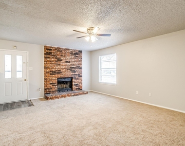 2521 Indigo Lane - Photo Thumbnail 6