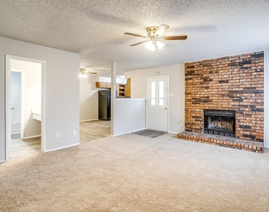 2521 Indigo Lane - Photo Thumbnail 5