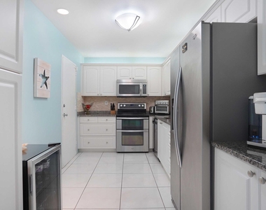 4250 Galt Ocean Drive - Photo Thumbnail 2
