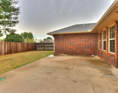 21925 Homesteaders Road - Photo Thumbnail 6