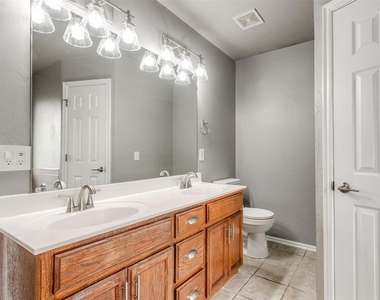 21925 Homesteaders Road - Photo Thumbnail 40