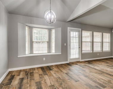 21925 Homesteaders Road - Photo Thumbnail 16