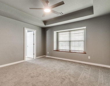 21925 Homesteaders Road - Photo Thumbnail 35