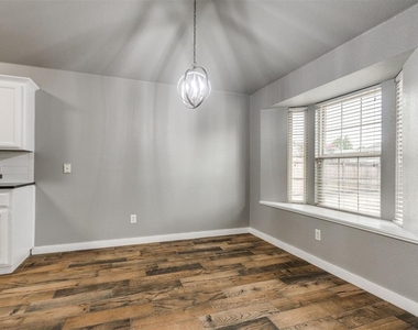 21925 Homesteaders Road - Photo Thumbnail 14
