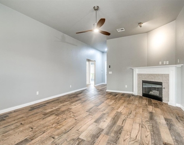 21925 Homesteaders Road - Photo Thumbnail 11
