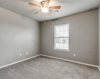 21925 Homesteaders Road - Photo Thumbnail 31