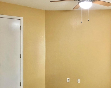 9829 Walnut Street - Photo Thumbnail 11