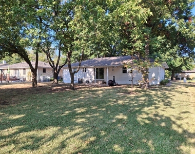 404 N Anna Drive - Photo Thumbnail 4
