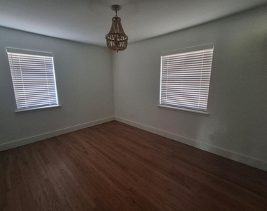 404 N Anna Drive - Photo Thumbnail 8