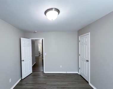 2928 Cider Mill Lane - Photo Thumbnail 24