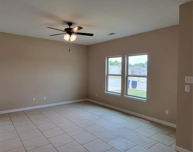 108 Canales Circle - Photo Thumbnail 3