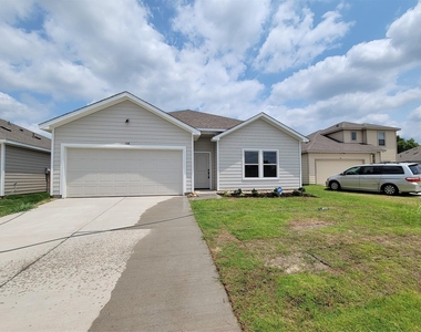 108 Canales Circle - Photo Thumbnail 1