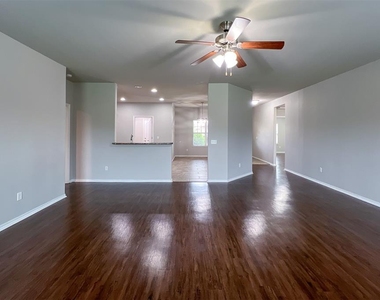 2901 Cider Mill Lane - Photo Thumbnail 4