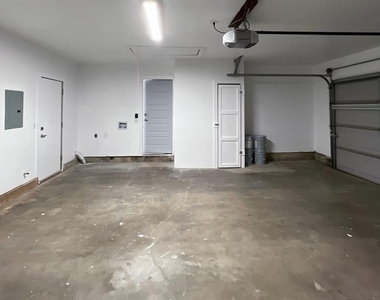 5929 Nw 62nd Street - Photo Thumbnail 13