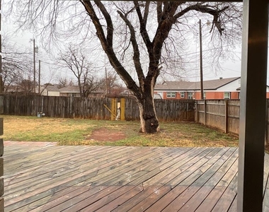 5929 Nw 62nd Street - Photo Thumbnail 14