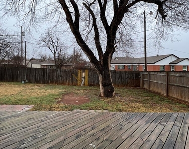 5929 Nw 62nd Street - Photo Thumbnail 15