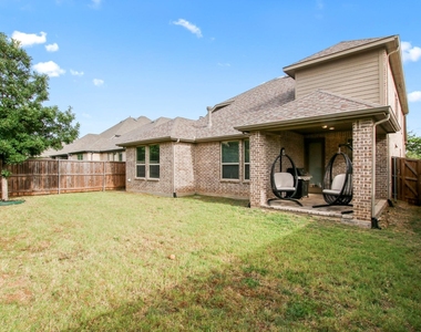 1514 Carnation Street - Photo Thumbnail 11