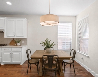 1514 Carnation Street - Photo Thumbnail 3