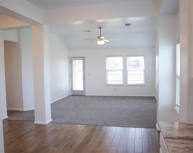 10601 Nw 20th Street - Photo Thumbnail 6