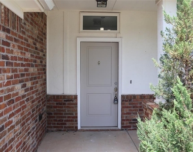 10601 Nw 20th Street - Photo Thumbnail 1