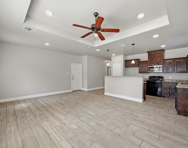 1508 King Street - Photo Thumbnail 5