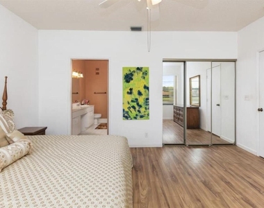 8351 Sunmeadow Lane - Photo Thumbnail 7