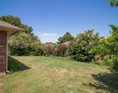 525 Nw 171st Terrace - Photo Thumbnail 23