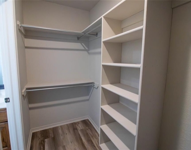 525 Nw 171st Terrace - Photo Thumbnail 19