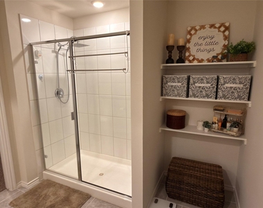 403 Silver Birch Drive - Photo Thumbnail 12