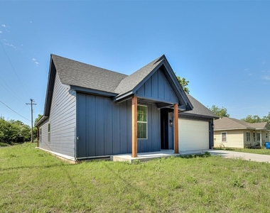 1925 E Springer Avenue - Photo Thumbnail 2