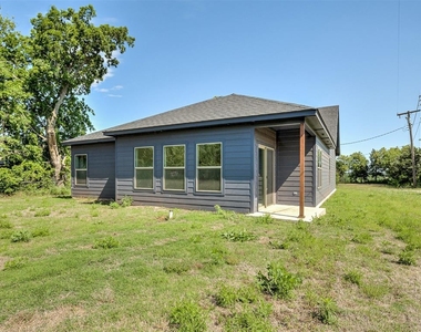 1925 E Springer Avenue - Photo Thumbnail 39