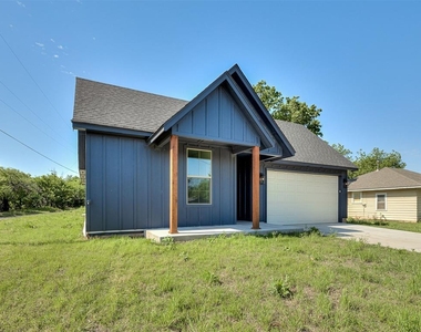 1925 E Springer Avenue - Photo Thumbnail 1
