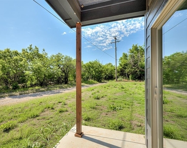 1925 E Springer Avenue - Photo Thumbnail 37
