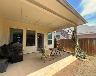 1909 Augustus Drive - Photo Thumbnail 23