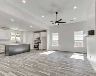 722 E Grant Avenue - Photo Thumbnail 8