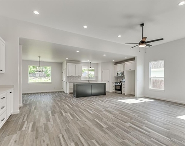 722 E Grant Avenue - Photo Thumbnail 7