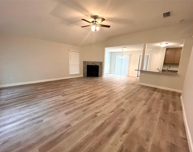 415 Rifleman Trail - Photo Thumbnail 5