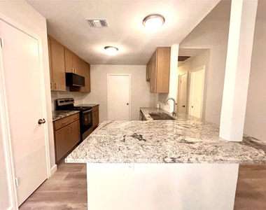 415 Rifleman Trail - Photo Thumbnail 7