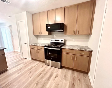 415 Rifleman Trail - Photo Thumbnail 9