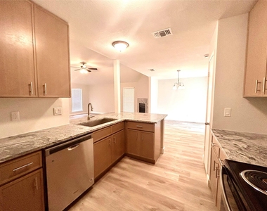 415 Rifleman Trail - Photo Thumbnail 8
