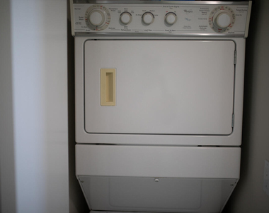 325 S Biscayne Boulevard - Photo Thumbnail 11