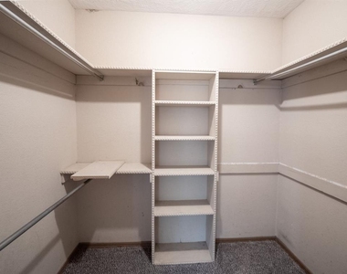 3201 Creekwood Court - Photo Thumbnail 29