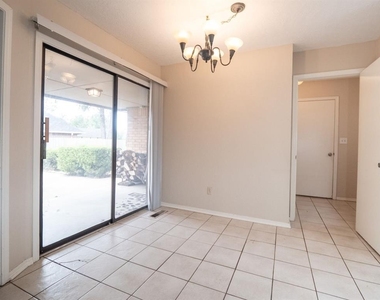 3201 Creekwood Court - Photo Thumbnail 18