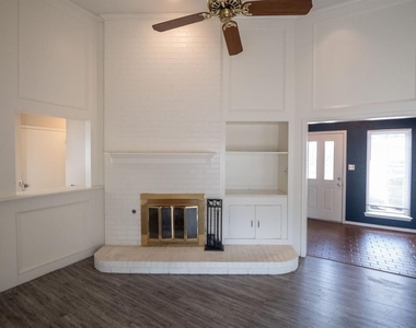 3201 Creekwood Court - Photo Thumbnail 11