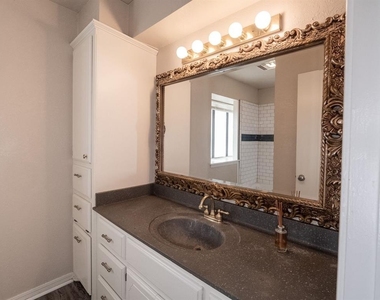 3201 Creekwood Court - Photo Thumbnail 33