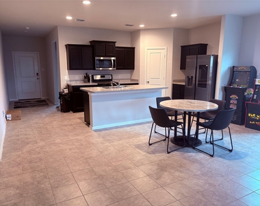 16721 Porterfield Lane - Photo Thumbnail 2