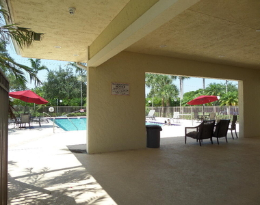 1524 Lake Crystal Drive - Photo Thumbnail 12